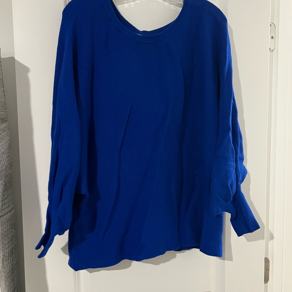 Cupio Women's Cobalt Blue Long Sleeve Crewneck Sweatshirt